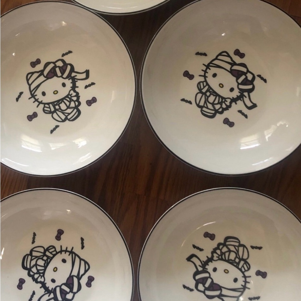 Hello Kitty Halloween Bowls